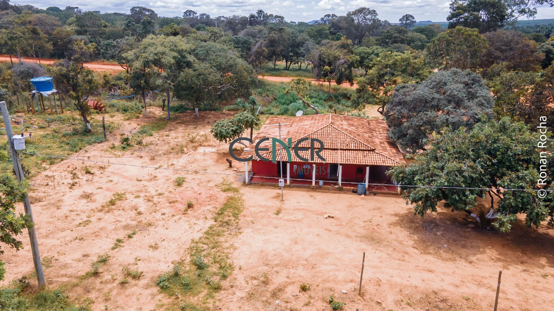 Fazenda de 6 200 ha toda plana ótima para reflorestamento e pecuária