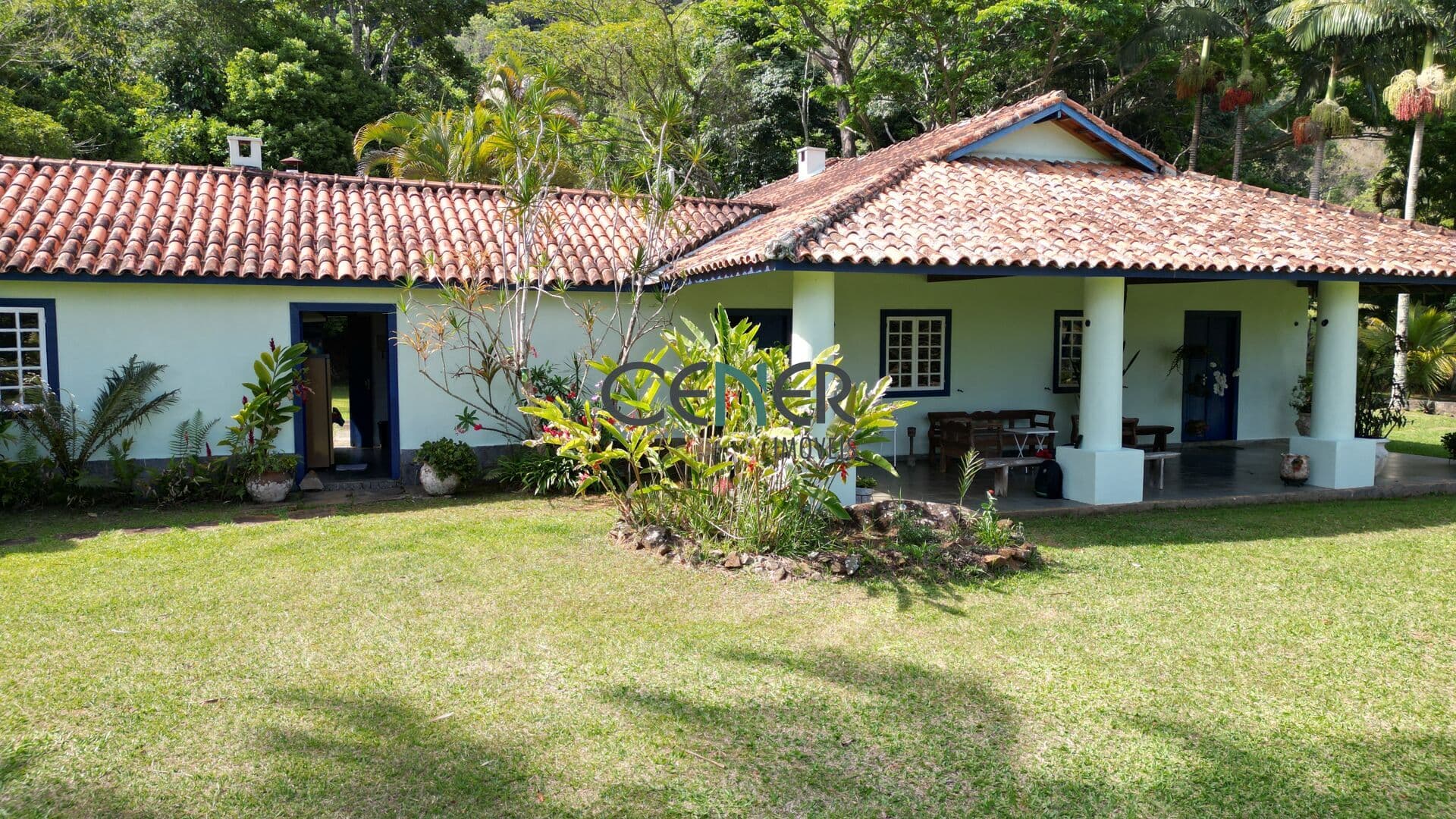 Linda fazenda e santuário ecológico de 110 ha na região de Juiz de Fora MG