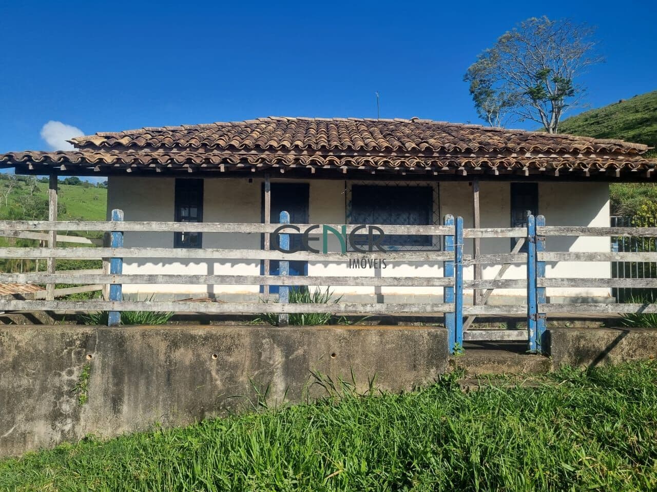 Fazendinha espetacular de 22 ha com muita água e bem localizada em Entre Rios de Minas MG