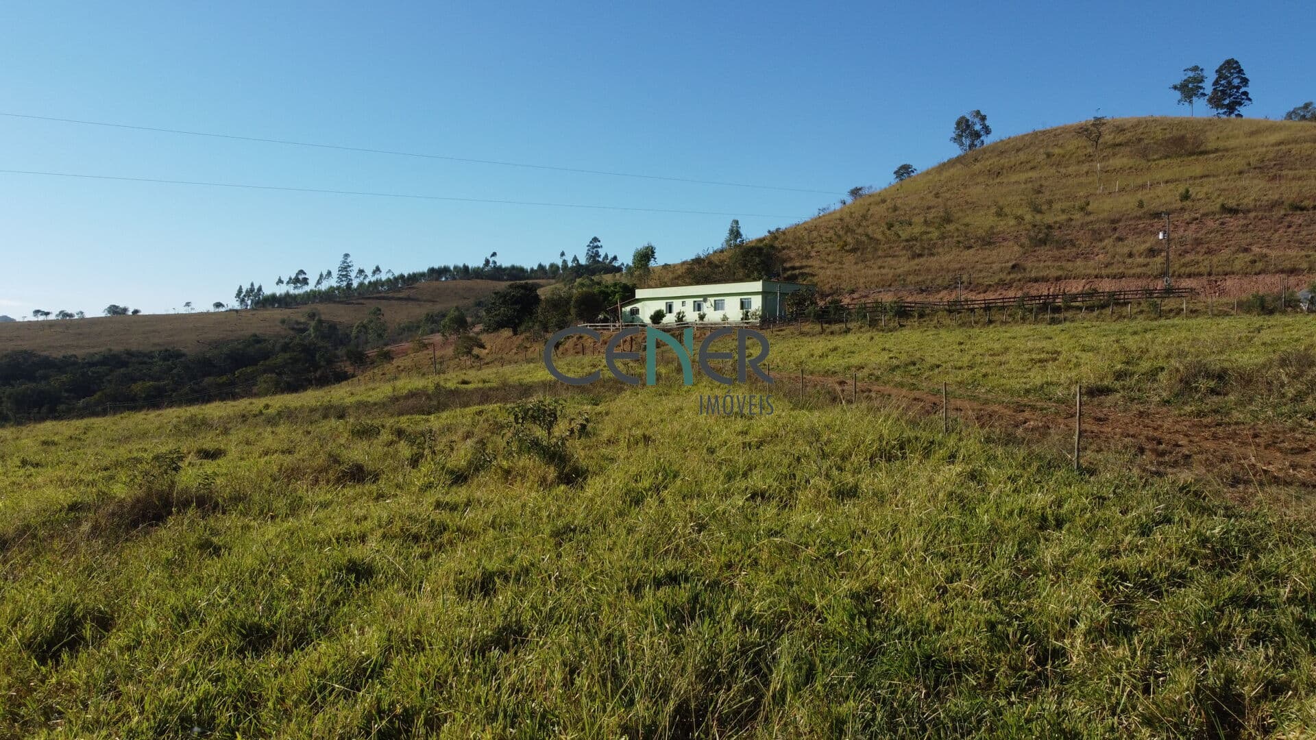 Fazendinha de 36,5 ha em estruturada, ótimas terras em Tiradentes MG