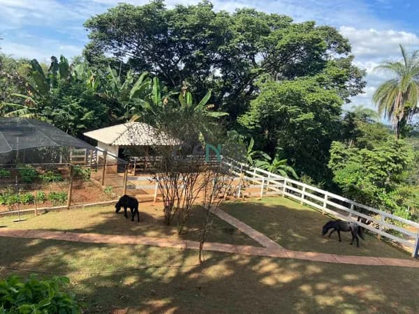 Sítio em condomínio fechado de 5 074 m2