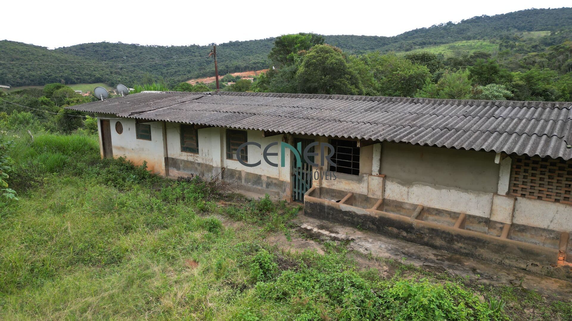 Bela fazenda de 162 ha na extensão da cidade de Itaverava MG