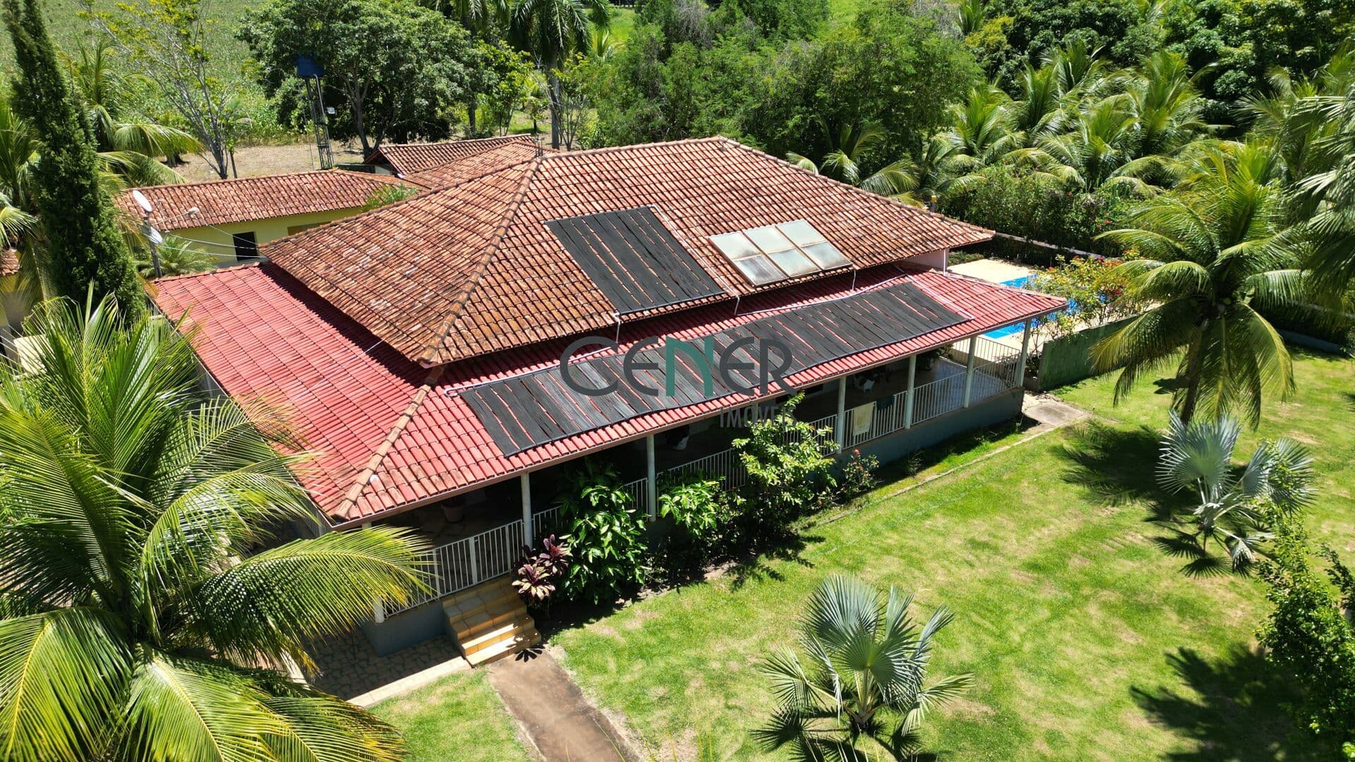 Fazenda perfeita de 2 013 ha - grande capacidade para pecuária em GV