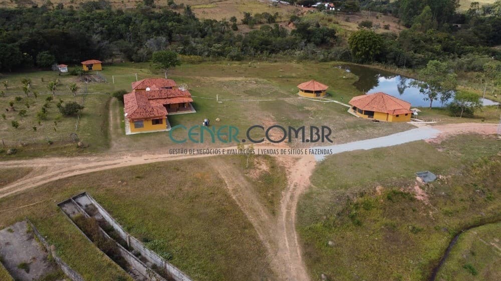 Bela Fazenda de 73 ha com muita Água em São Tiago MG
