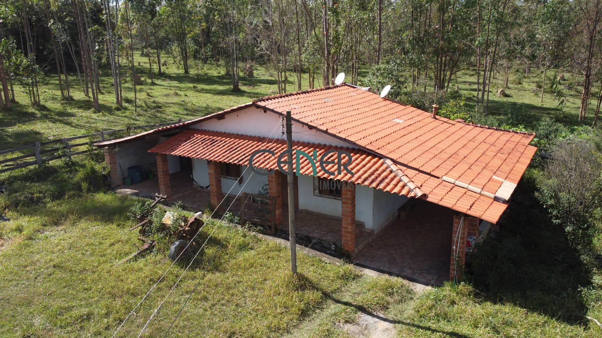 Fazenda da Baixada com 114 ha na região de São João D Rey MG