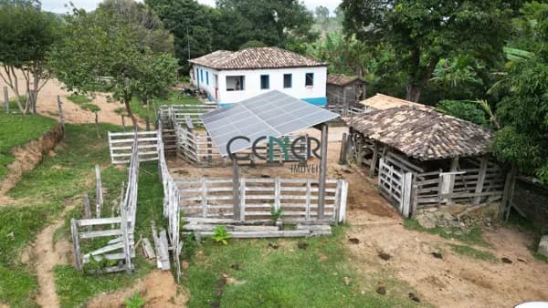 Fazenda Pé da Serra de 65 ha l em Desterro de ER MG