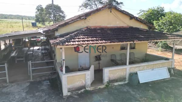 Excelente fazendinha de 100 ha na reg de Pitangui MG