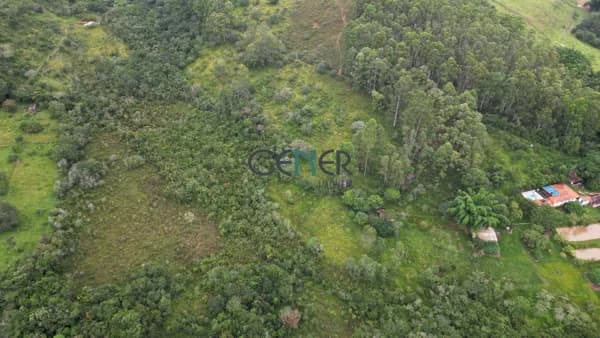 tima Fazendinha de 15 ha por 400 mil região de Deterro de Entre Rios MG