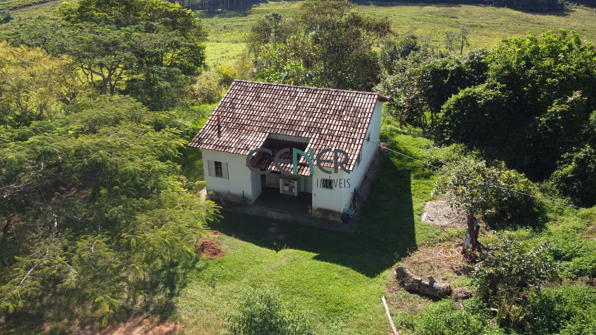 Extraordinária Fazedinha de 47 ha região Madre de Deus MG