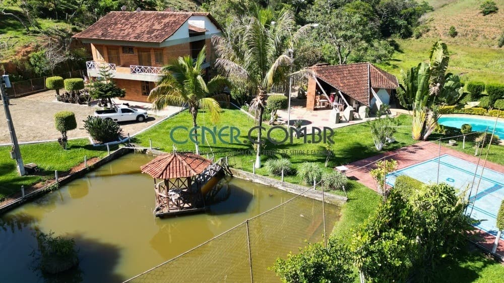 Linda Fazenda de 105 ha com Bela estrutura Residencial, de Lazer e Funcional em Viçosa MG