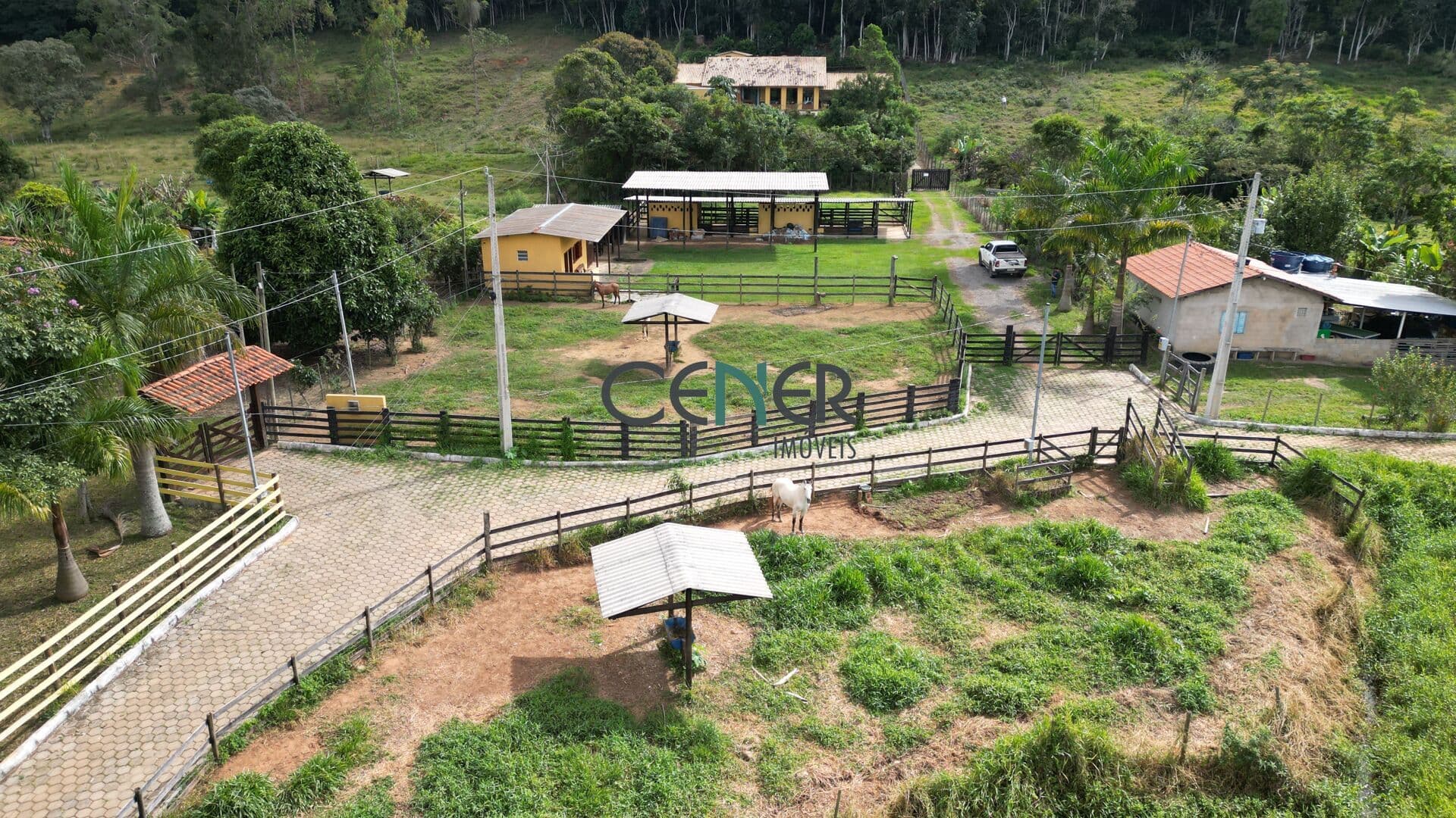 Sofisticado Sitio Haras de 27 000 m² em Rio Piracicaba MG