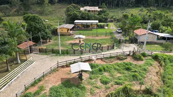 Sofisticado Sitio Haras de 27 000 m² em Rio Piracicaba MG