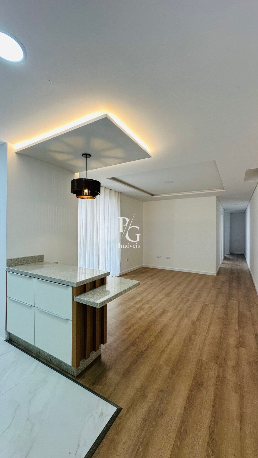 Melhor Custo-Benefício e a melhor localização de Pinhais! Apê 3 Quartos com Suíte | Elevador | Sacada c/ churrasqueira e Cozinha com móveis planejados