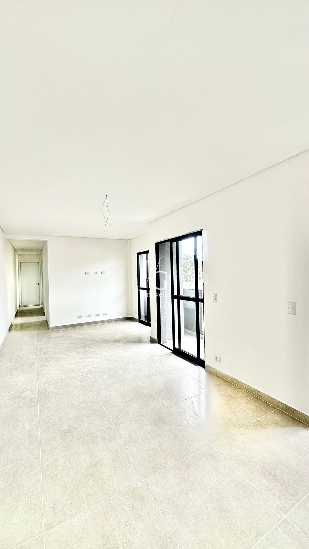 Apartamento em Centro, Pinhais/PR 77,34m² com 3 dormitórios sendo 1 suíte