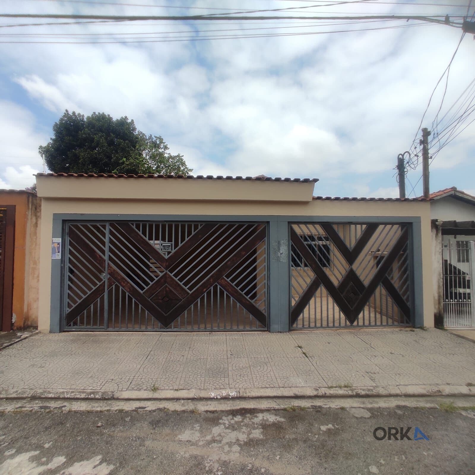 Casa à Venda com excelente localização! No Jardim Santa Barbara 🔑✨