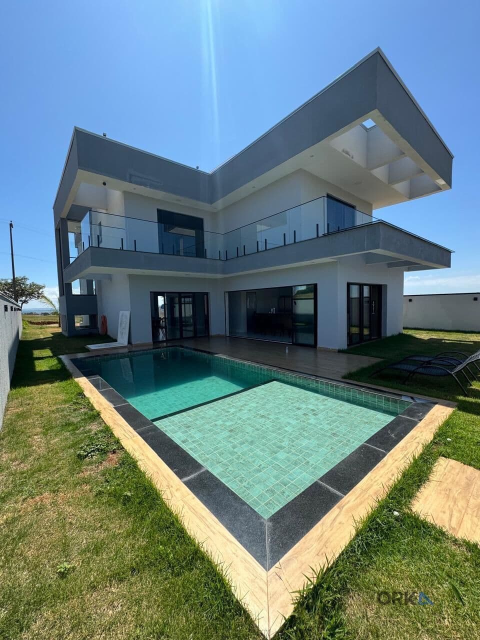 Luxo e Exclusividade em casa de 282m² na Riviera de Santa Cristina XIII