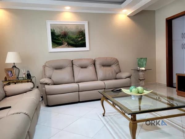 Lindo Sobrado com 170m² com 2 Dormitórios com Ar Condicionado- Edícula com Churrasqueira - Vila Antonieta