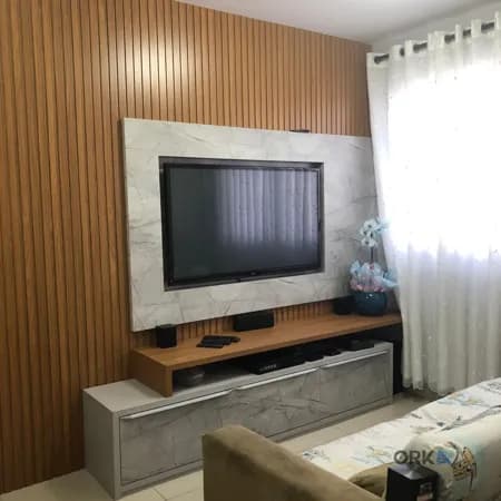 Apartamento Mobiliado com 43m² com 2 Dormitórios e 1 Vaga Coberta