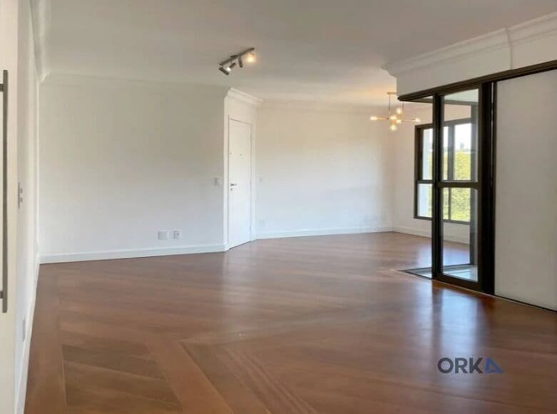 Apartamento no Real Parque Finamente decorado 126m² com 3 quartos e 3 Vagas
