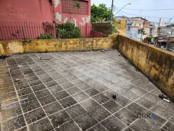 Casa com 450m² em Ótima Localização