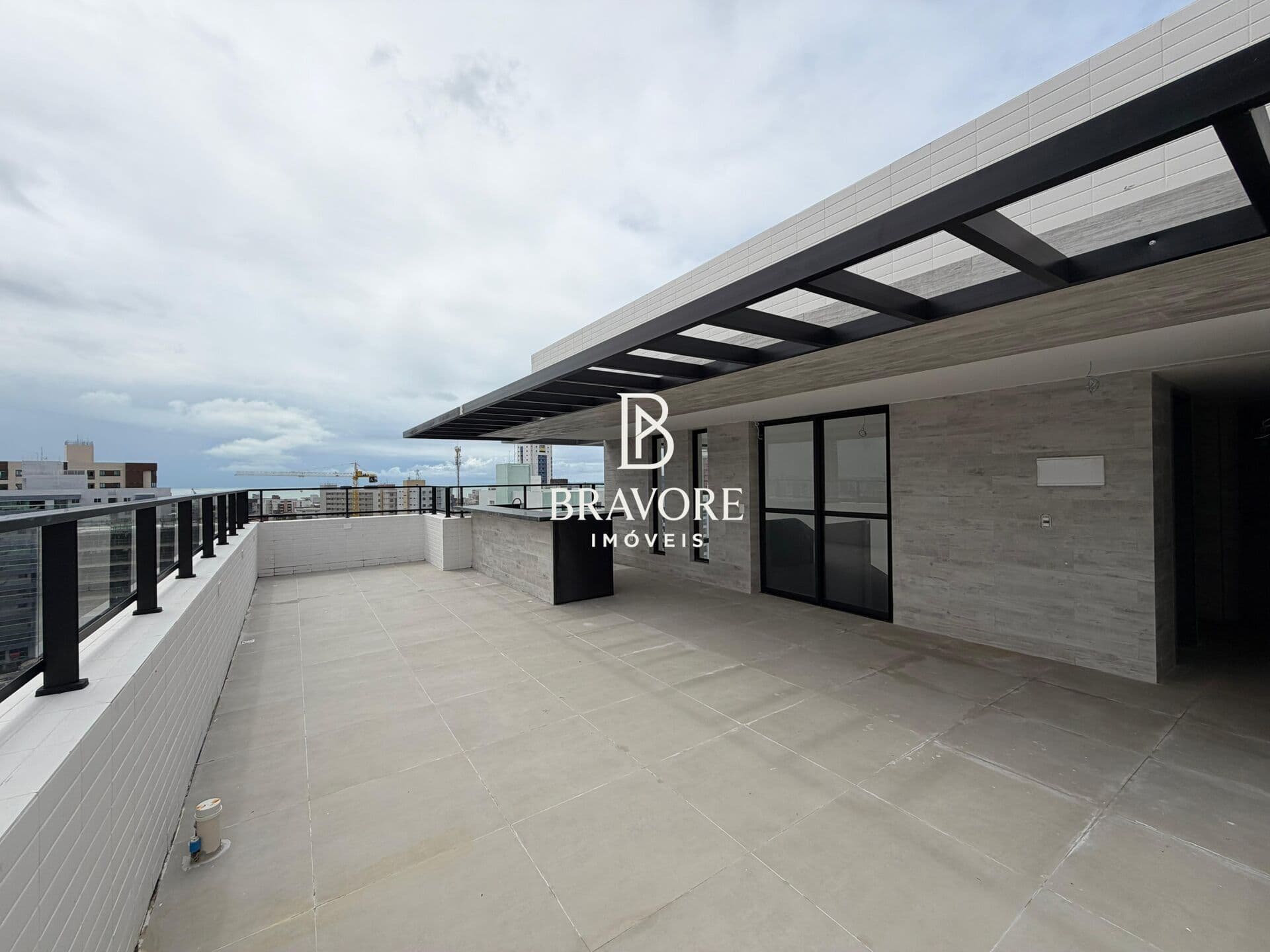 COBERTURA DUPLEX À VENDA NO JARDIM OCEANIA – JOÃO PESSOA/PB