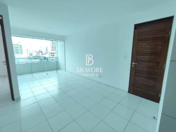 Conforto e Localização no Bessa: Apartamento a Poucos Passos da Praia