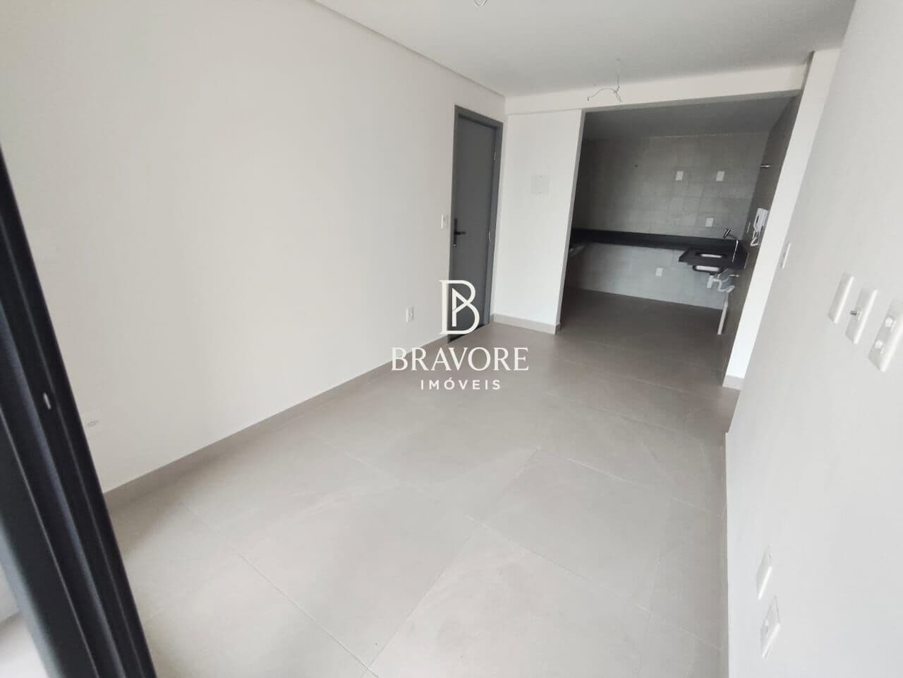 MANAÍRA | APARTAMENTO À VENDA – EXCELENTE LOCALIZAÇÃO
