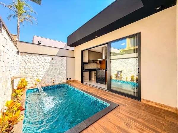 Belíssima casa térrea, recém construída, no Condomínio Villa Romana I