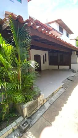 Sobrado em Lauro de Freitas - Vilas do Atlantico