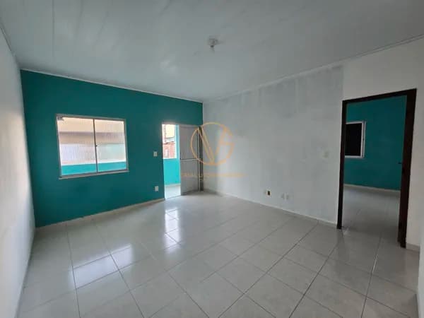 Apartamento 2/4 com suíte no Centro de Dias d’Ávila, a 120m da Praça ACM