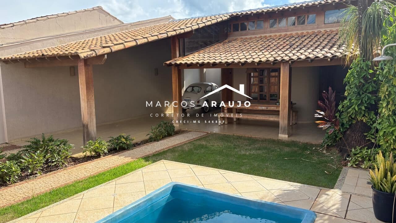 Casa Alto Padrão a venda no bairro Nossa Senhora de Fátima, Patrocínio-MG