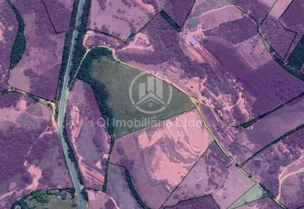 Fazenda/Sítios/Chácaras em Amparo - Centro
