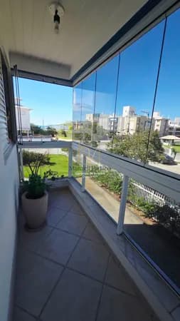 Apartamento 3 Dormitorios beira Mar