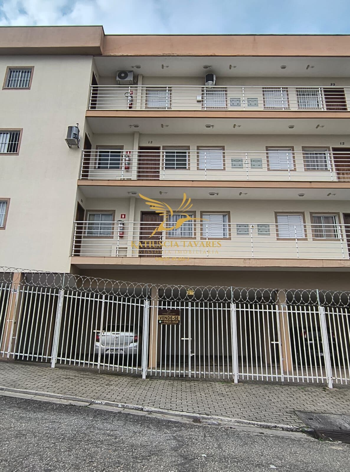 Apartamento no Jardim Santa Lucia com 75 metros de construção!!