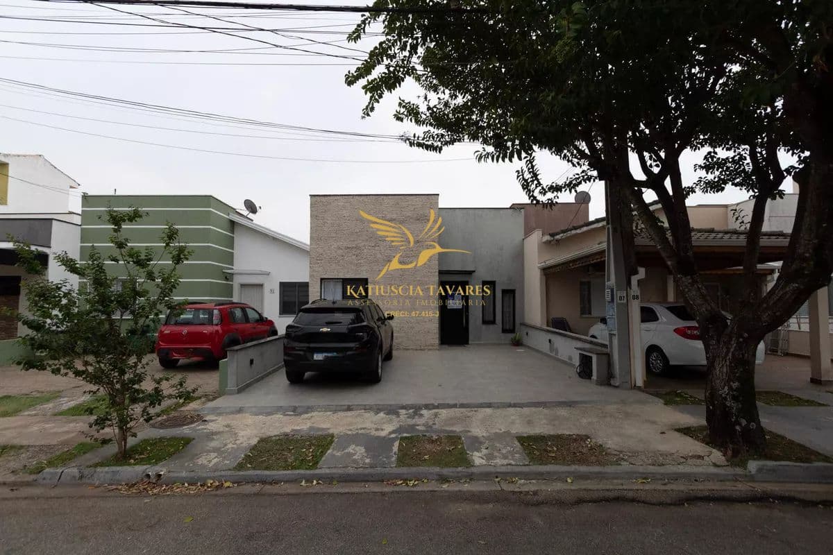 CASA NO CONDOMINIO HORTO FLORESTAL 1 - VENDA/LOCAÇÃO