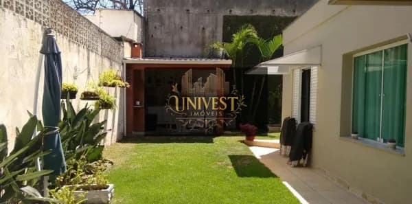 Sobrado à venda no bairro Cidade São Francisco em São Paulo/SP
