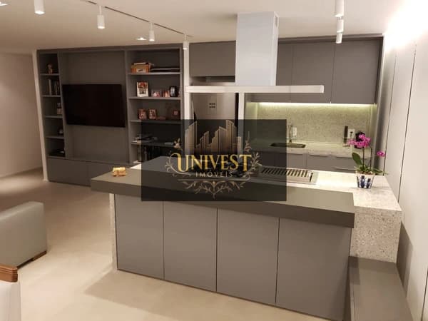 Apartamento à venda no bairro Pinheiros em São Paulo/SP