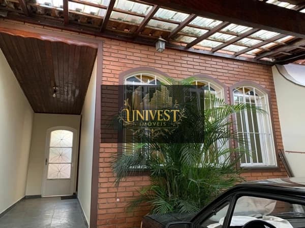 Casa à venda no bairro Parada Inglesa em São Paulo/SP