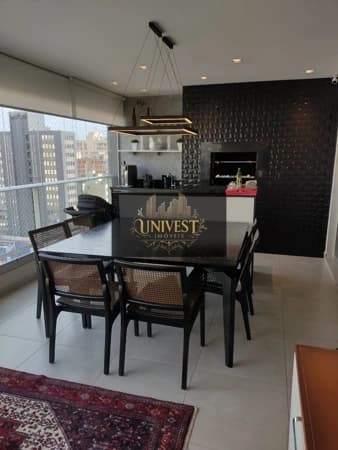 Apartamento à venda no bairro Pinheiros em São Paulo/SP