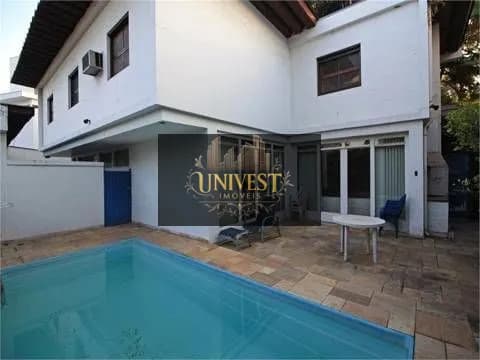 Casa à venda no bairro Alto de Pinheiros em São Paulo/SP