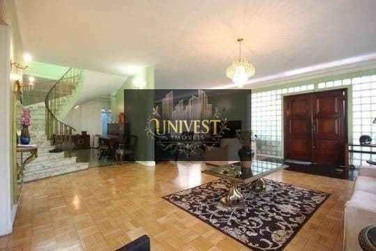 Casa à venda no bairro Pacaembu em São Paulo/SP