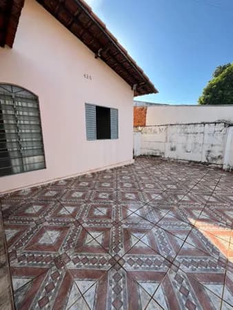 Vende-se casa no bairro Vila Guilhermina- Pirassununga/SP