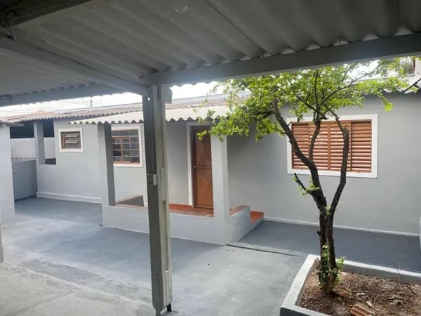 Vende-se casa Vila Guilhermina