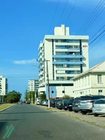 Apartamento à Venda no Centro de Imbituba/SC com Vista para o Mar, 3 Dormitórios e 2 Vagas