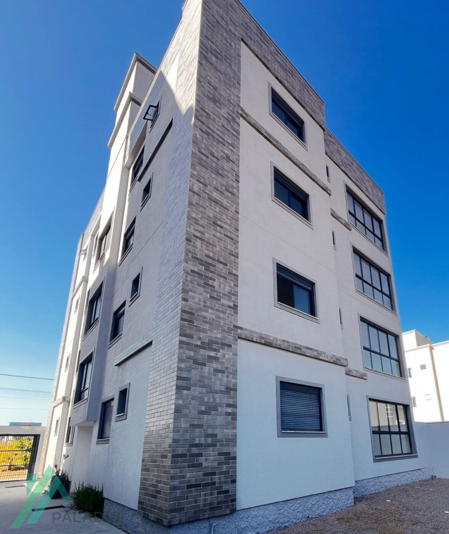 Apartamento à Venda no Village, Imbituba/SC com 2 Dormitórios e Suíte