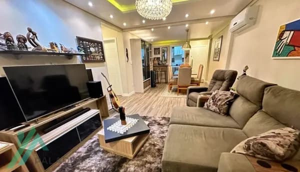 Apartamento mobiliado à venda no Centro de Imbituba – 2 dormitórios, 83,34 m² e vaga coberta
