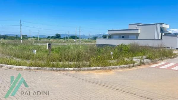 Terreno à Venda no Porto da Vila, Imbituba/SC em Região Valorizada e Estruturada