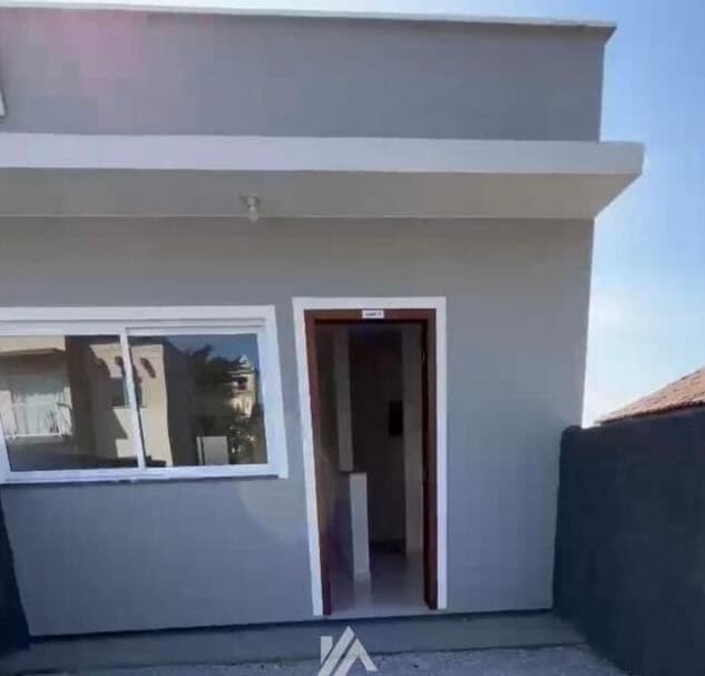 Casa Geminada à Venda no Bairro Mirim, Imbituba/SC com Escritura Pública e Possibilidade de Financiamento