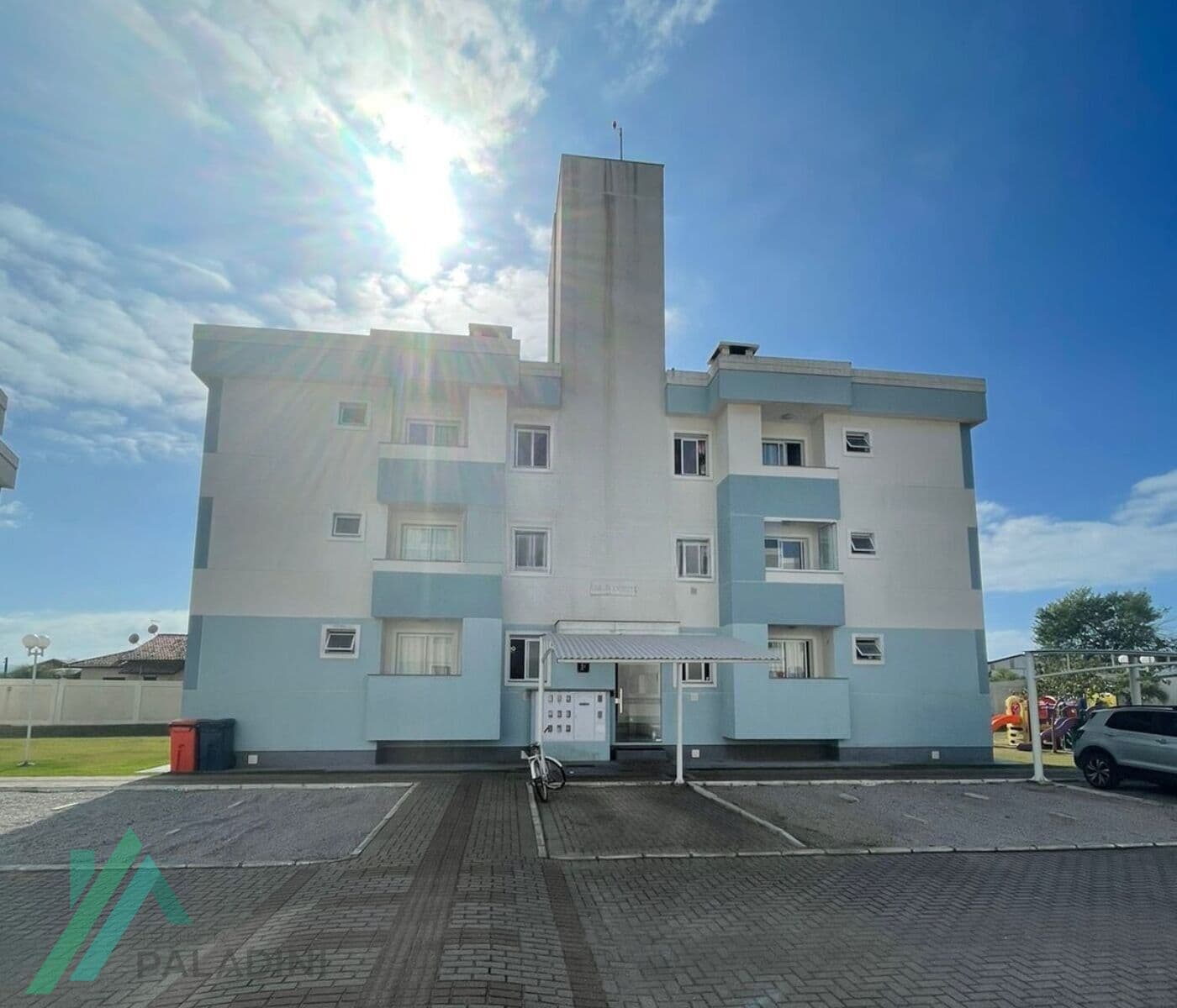 Apartamento Mobiliado à Venda em Imbituba/SC com Escritura Pública e Pronto para Morar