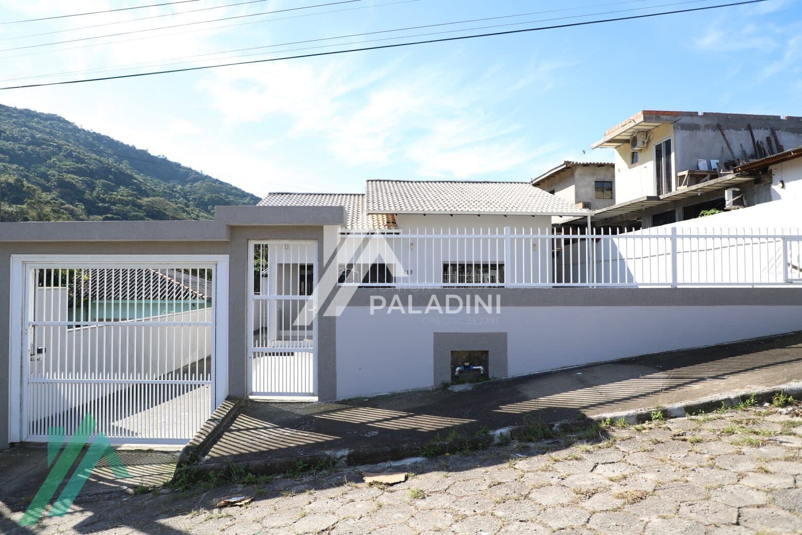 Venda casa com edícula e área gourmet no bairro Vila Nova em Imbituba SC – 2 dormitórios (1 suíte)